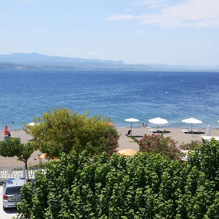 Akrogiali Beach Rooms Amarynthos Exterior foto